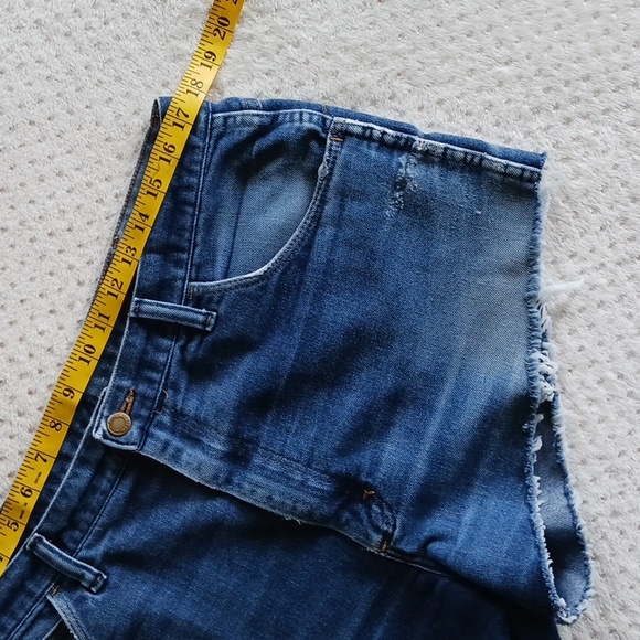 Vintage 1970's wrangler cheeky cut off jean shorts - Picture 5 of 12